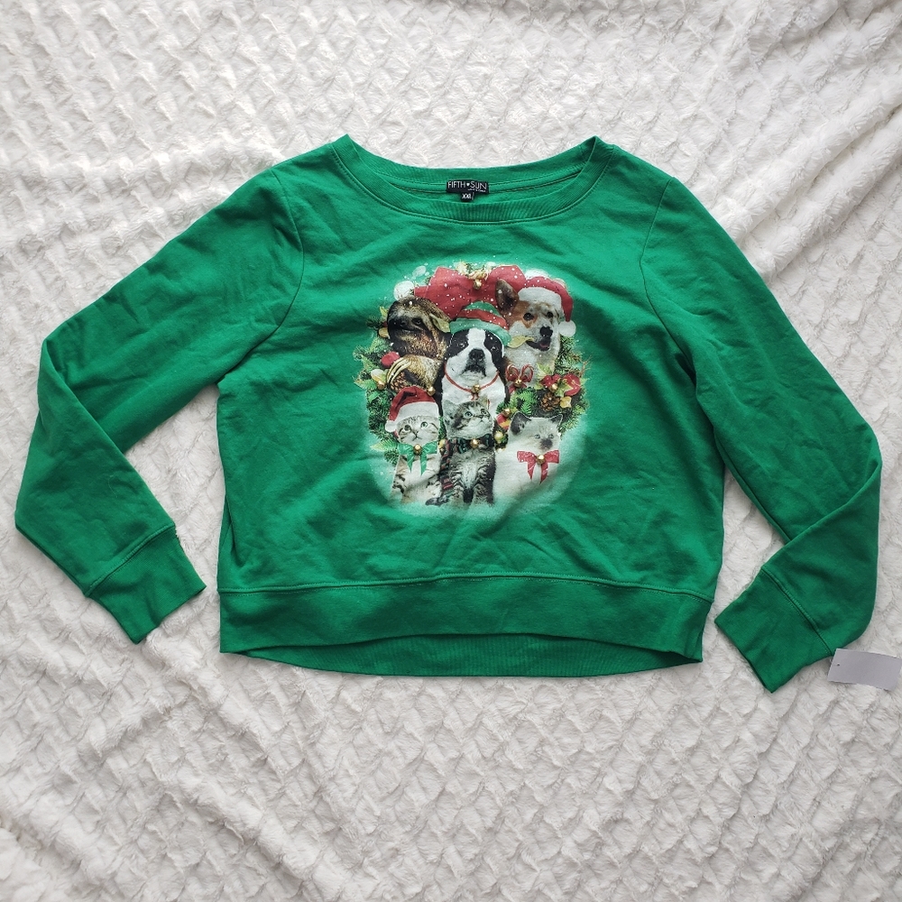 NWT Fifth Sun Green Dog Christmas Sweat Shirt